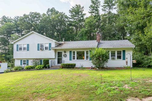 7 Spring Rd, Londonderry, NH, 03053-2912 | Card Image