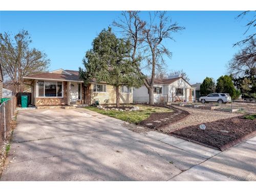 2356 Florence St, Aurora, CO, 80010-1123 | Card Image