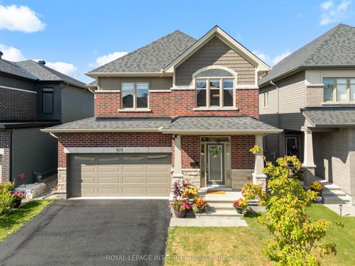 107 Heirloom St, Manotick, ON, K4M0L3 | Card Image