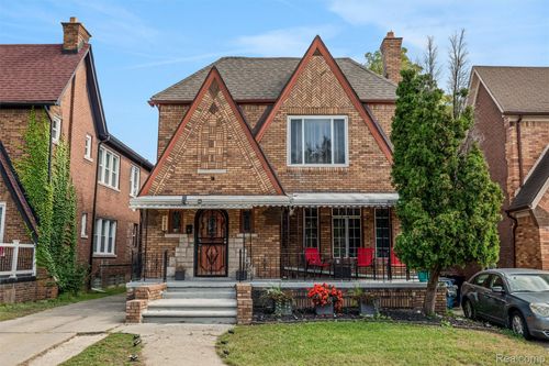 17380 Stoepel St, Detroit, MI, 48221-2661 | Card Image