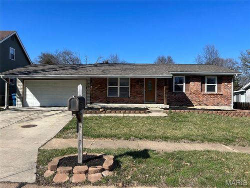 691 Walnut Point Ct, Ballwin, MO, 63021-6212 | Card Image