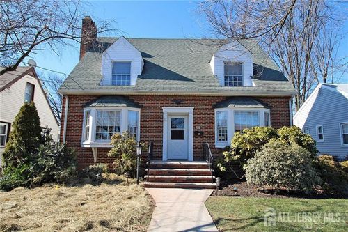 37 Ireland Ave, Edison, NJ, 08837-3522 | Card Image