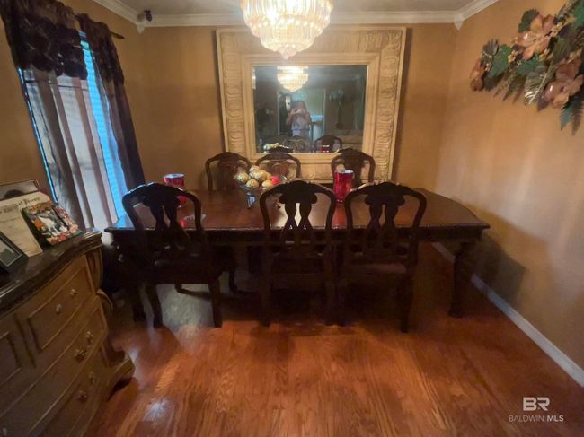 Dining Area | Image 25