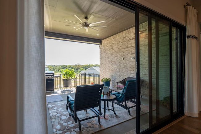 Balcony with a ceiling fan | Image 28
