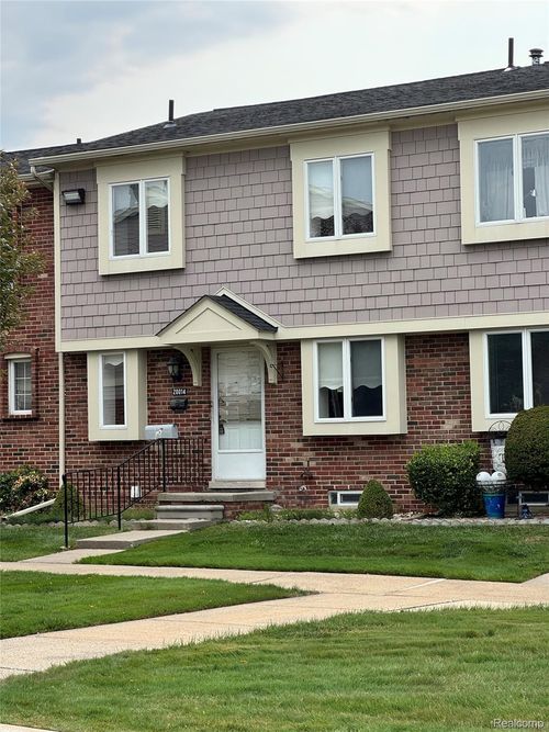 402-20014 Great Oaks Circle N, Clinton Charter Township, MI, 48036 | Card Image