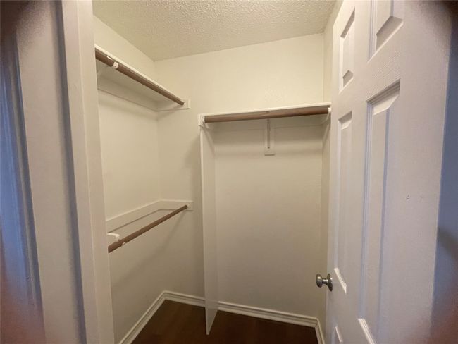 9506 Windy Hollow Dr, House other with 4 bedrooms, 3 bathrooms and null parking in Irving TX | Image 19