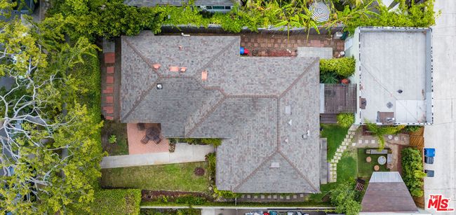10739 Jefferson Blvd, Home with 4 bedrooms, 2 bathrooms and 2 parking in Culver City CA | Image 37