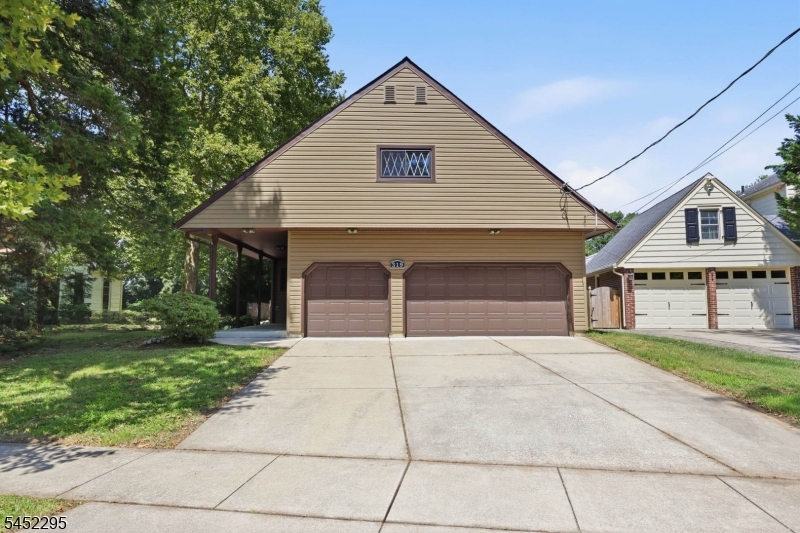 Residential in Oaklyn Boro 2