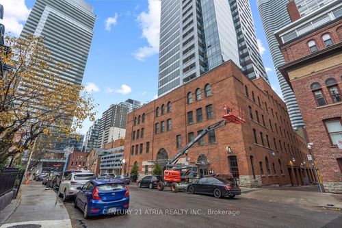 207-5 St Joseph St, Toronto, ON, M4Y0B6 | Card Image