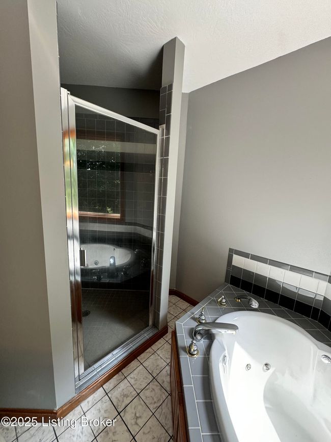 601 Indian Ridge Rd, House other with 4 bedrooms, 3 bathrooms and null parking in Falls Of Rough KY | Image 49