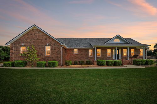 185 Favre Cir, Winchester, TN, 37398-5315 | Card Image