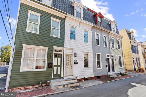 917 Penn St, HARRISBURG, PA, 17102-3139 | Card Image