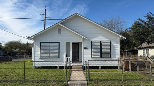 515 Harmon St, Corpus Christi, TX, 78405-2215 | Card Image