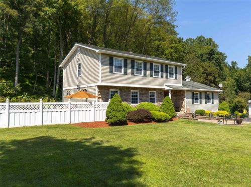 10 Stephen Dr, East Fishkill, NY, 12533-5909 | Card Image