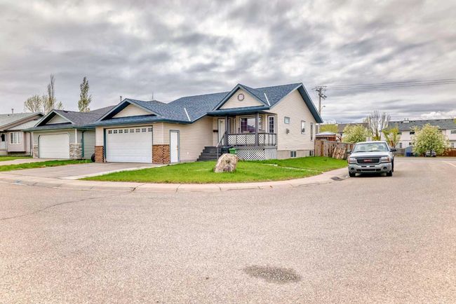 1 Madison Court, House other with 5 bedrooms, 3 bathrooms and 4 parking in Strathmore AB | Image 8