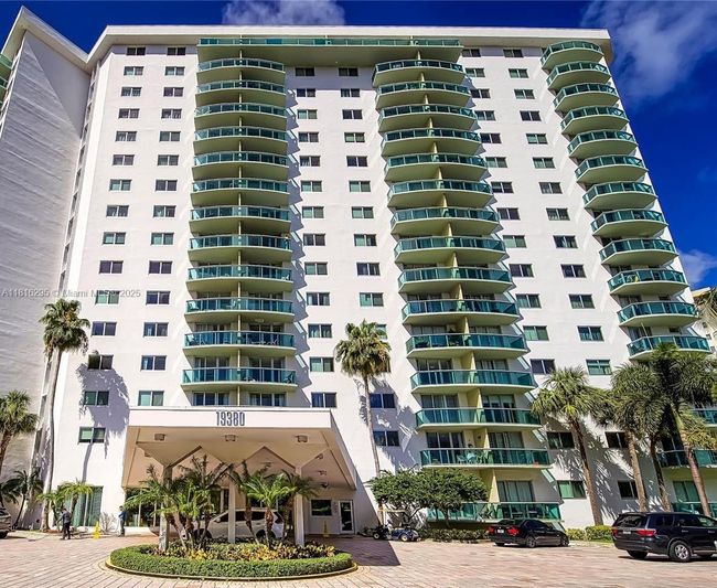 APT-510 - 19380 Collins Ave, Condo with 1 bedrooms, 2 bathrooms and null parking in Sunny Isles Beach FL | Image 17