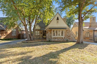 2140 E 25th Street, House other with 3 bedrooms, 2 bathrooms and null parking in Tulsa OK | Image 1