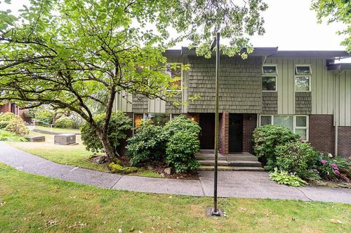 130-9061 Horne St, Burnaby, BC, V3N4L2 | Card Image