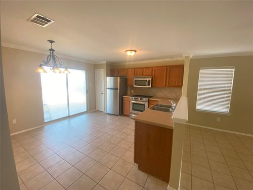 347 Old West Trl, Buda, TX, 78610-9528 | Card Image