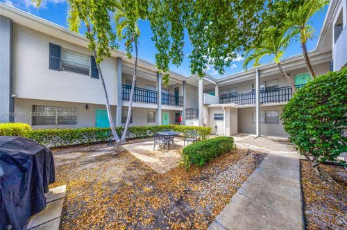1-14-202 Lucerne Ave, Lake Worth, FL, 33460-3946 | Card Image