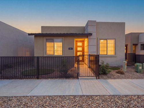 224 Delfina St, Santa Fe, NM, 87505-4403 | Card Image