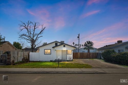 615 Butte St, Bakersfield, CA, 93305-5821 | Card Image