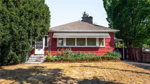 3111 Rutledge St, Victoria, BC, V8X1N3 | Card Image