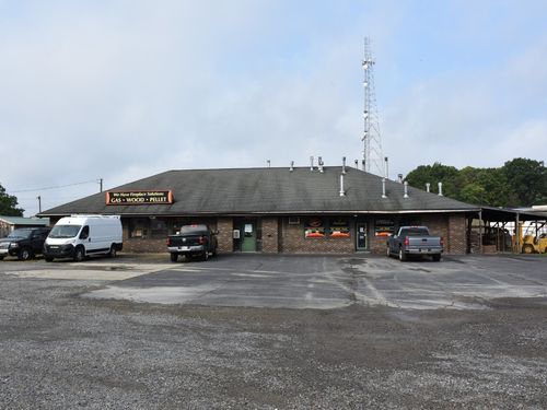 17275 Shreve Run Rd, Pleasantville, PA, 16341-1725 | Card Image