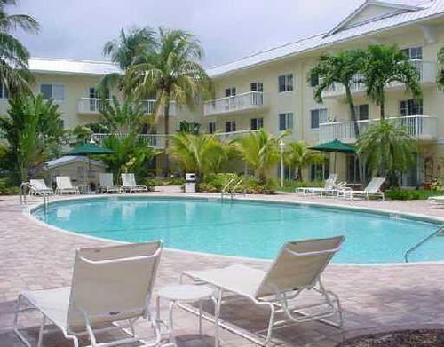 221-1515 E Broward Blvd, Fort Lauderdale, FL, 33301-2166 | Card Image