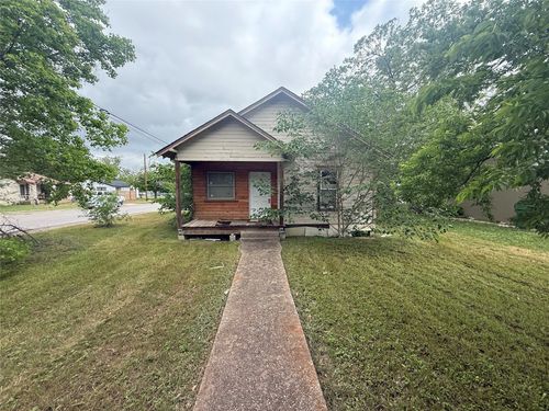 902 E Liberty Ave, Round Rock, TX, 78664-4435 | Card Image