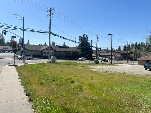 1300 E Main St, Grass Valley, CA, 95945-5208 | Card Image