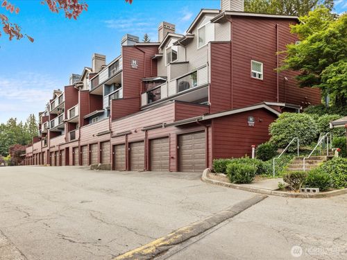h301-15711 Waynita Ne, Bothell, WA, 98011 | Card Image