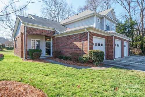 13335 Mint Lake Dr, Matthews, NC, 28105-3697 | Card Image