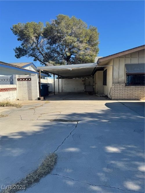 3200 Silver Saddle Street, Las Vegas, NV, 89169 | Card Image