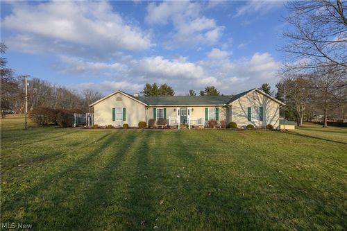 6840 Akron Ave Nw, Canal Fulton, OH, 44614-8751 | Card Image