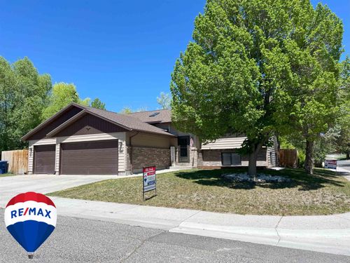 4012 Prestwick Pl, Riverton, WY, 82501-5407 | Card Image