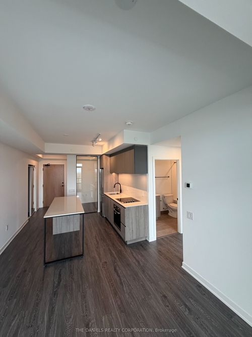 2412-2495 Eglinton Avenue W, Mississauga, ON, L5M2T2 | Card Image