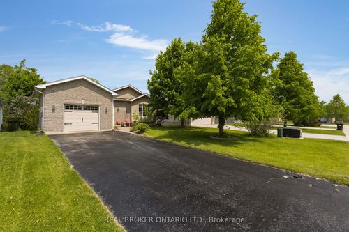30 Georgias Walk, Victoria Harbour, ON, L0K2A0 | Card Image