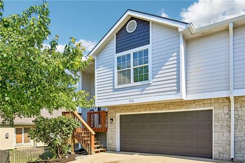 4934 Stoneback Pl, Lawrence, KS, 66047-8938 | Card Image