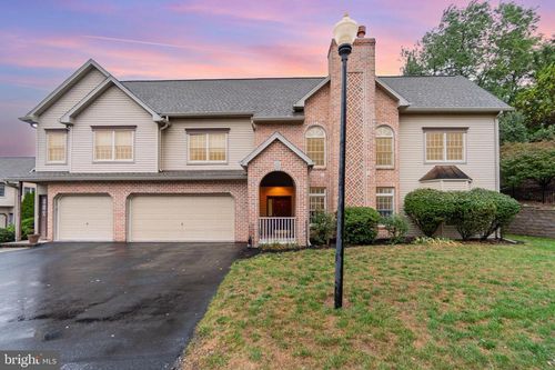 4623 Deer Path Rd, HARRISBURG, PA, 17110-3921 | Card Image