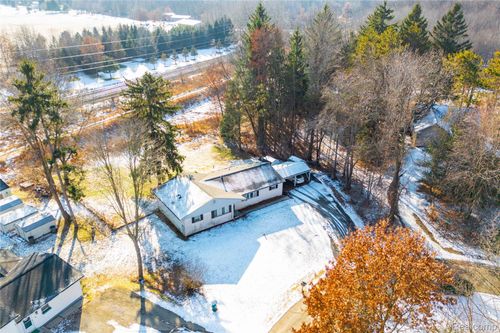 12579 Spruce Ln, Perry, MI, 48872-9156 | Card Image