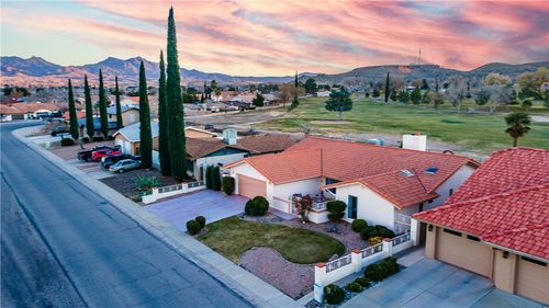 985 Country Club Dr, Kingman, AZ, 86401-3967 | Card Image