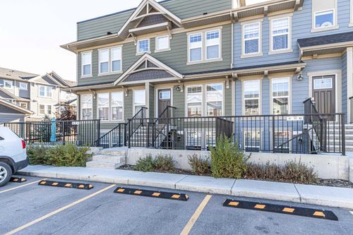 168 Cranbrook Sq Se, Calgary, AB, T3M3E3 | Card Image