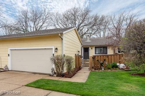 6856 Juneberry Ave, Woodridge, IL, 60517-1707 | Card Image