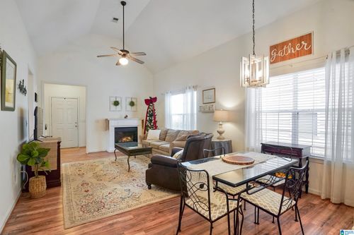 1048 Alden Glen Dr, MOODY, AL, 35004-3273 | Card Image