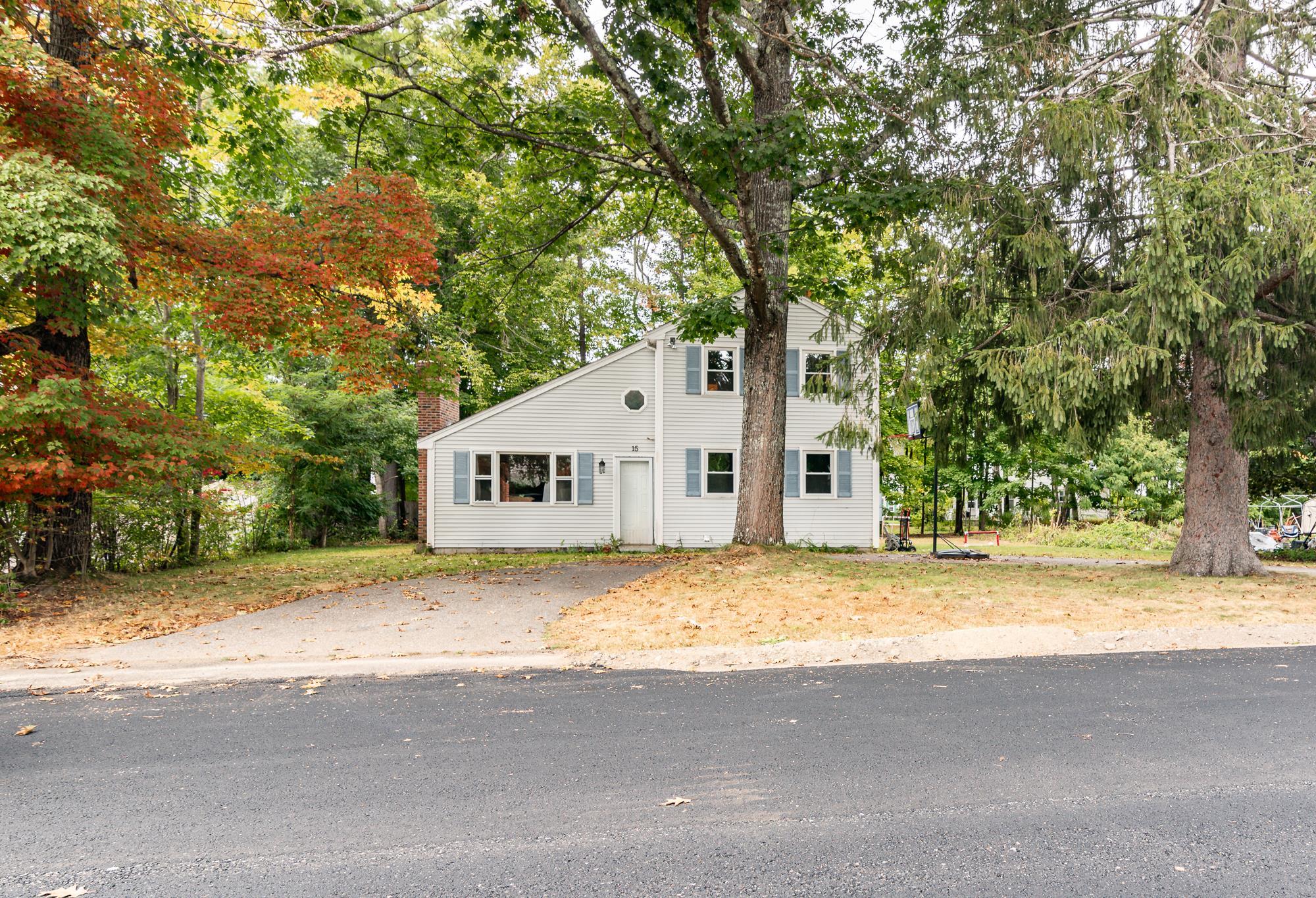 Sidney St, Rochester, NH 03867