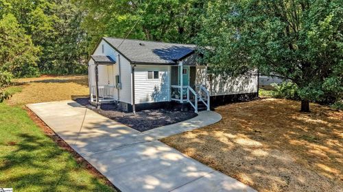 12 E Decatur St, Greenville, SC, 29617-7614 | Card Image