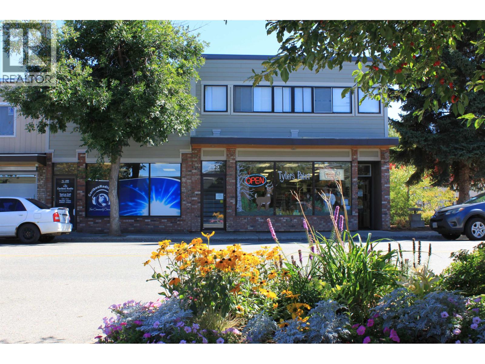 Commercial Lease in 100 Mile House 5