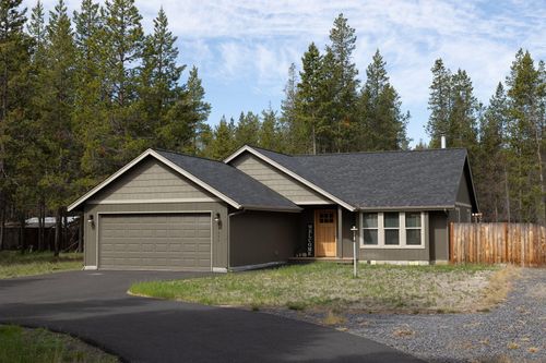 55659 Swan Rd, Bend, OR, 97707-2395 | Card Image
