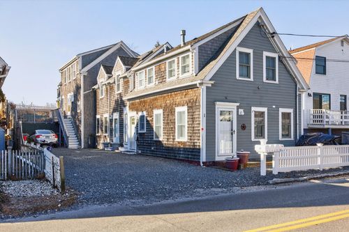 unit-3-16 Conwell St, Provincetown, MA, 02657-1854 | Card Image